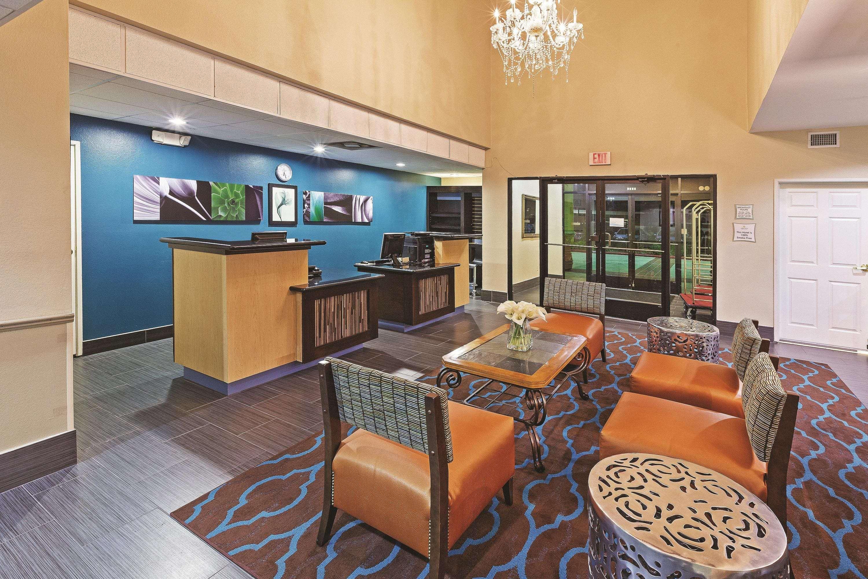 Hotel La Quinta By Wyndham Pasadena Esterno foto